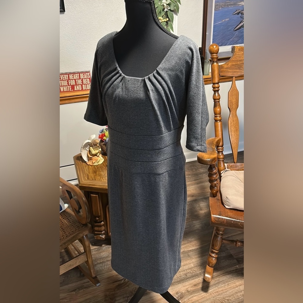Banana Republic Charcoal Gray Pleated Scoop Neck Sheath Dress